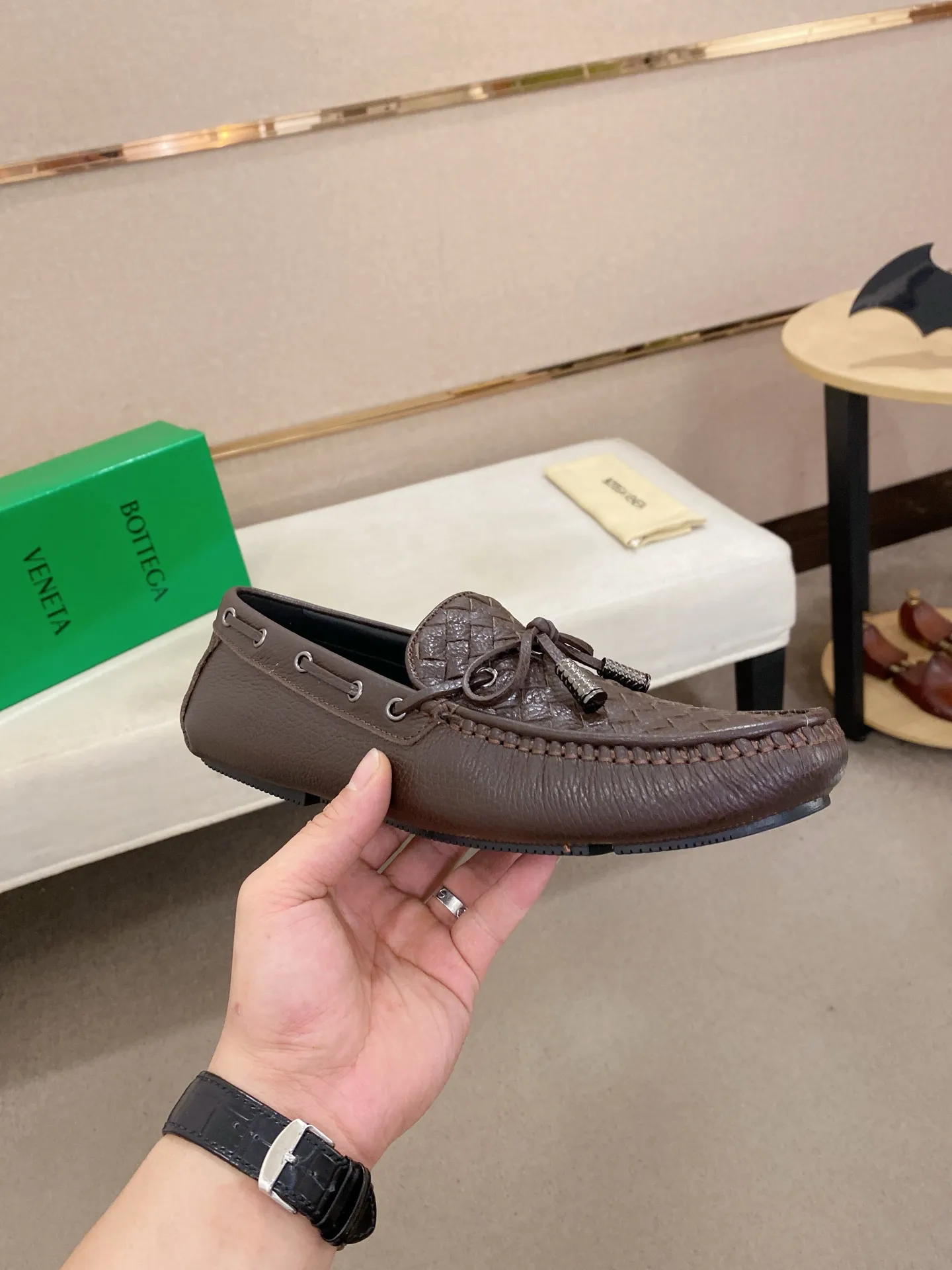 Men's shoes 💰 400💰 (Niu Li + Niu Pad) [BV] latest hot style‼ ️Casual men's shoes, uppers imported deer pattern first-layer cowhide ➕Full imported cowhide lining✔️Exquisite workmanship, excellent foot feel, special rubber soles✔️, cool and fashionable, the latest fashion, fashionable outsole, hurry up. Code number: 38-44 (can be customized to 37.45, non-refundable)